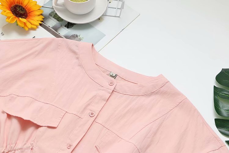 Chemise simple à col rond et taille en coton