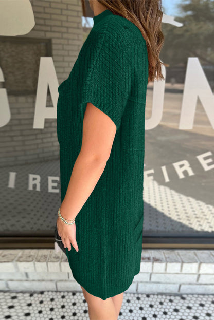 Robe pull à manches courtes en tricot côtelé avec poche plaquée vert noirâtre