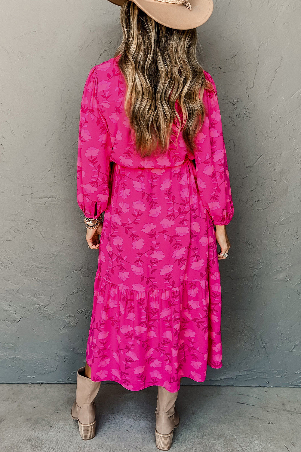 Vestido midi estampado floral plisado con cordón y cintura alta rosa rojo