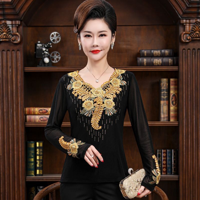 Middle-aged Embroidered Top Ladies Bottoming Mom Spring Western Style Long Sleeve T-Shirt