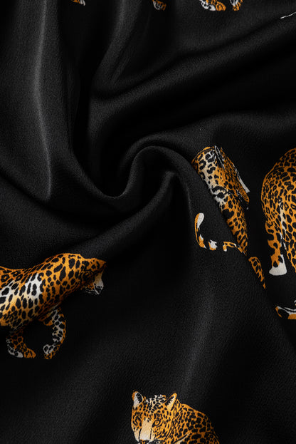 Vestido con vuelo de manga larga con estampado de leopardo vívido negro