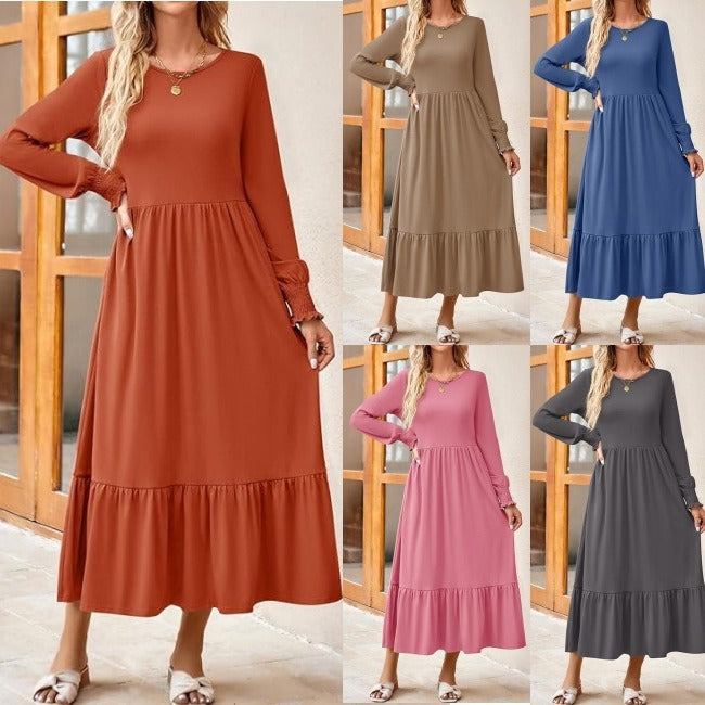 Robe mi-longue smockée à manches longues et col rond pour femme