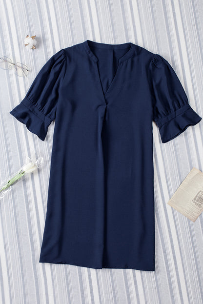 Robe droite bleue à manches volantées