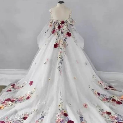 Vestido de banquete de hilo de bienvenida con flores exquisitas