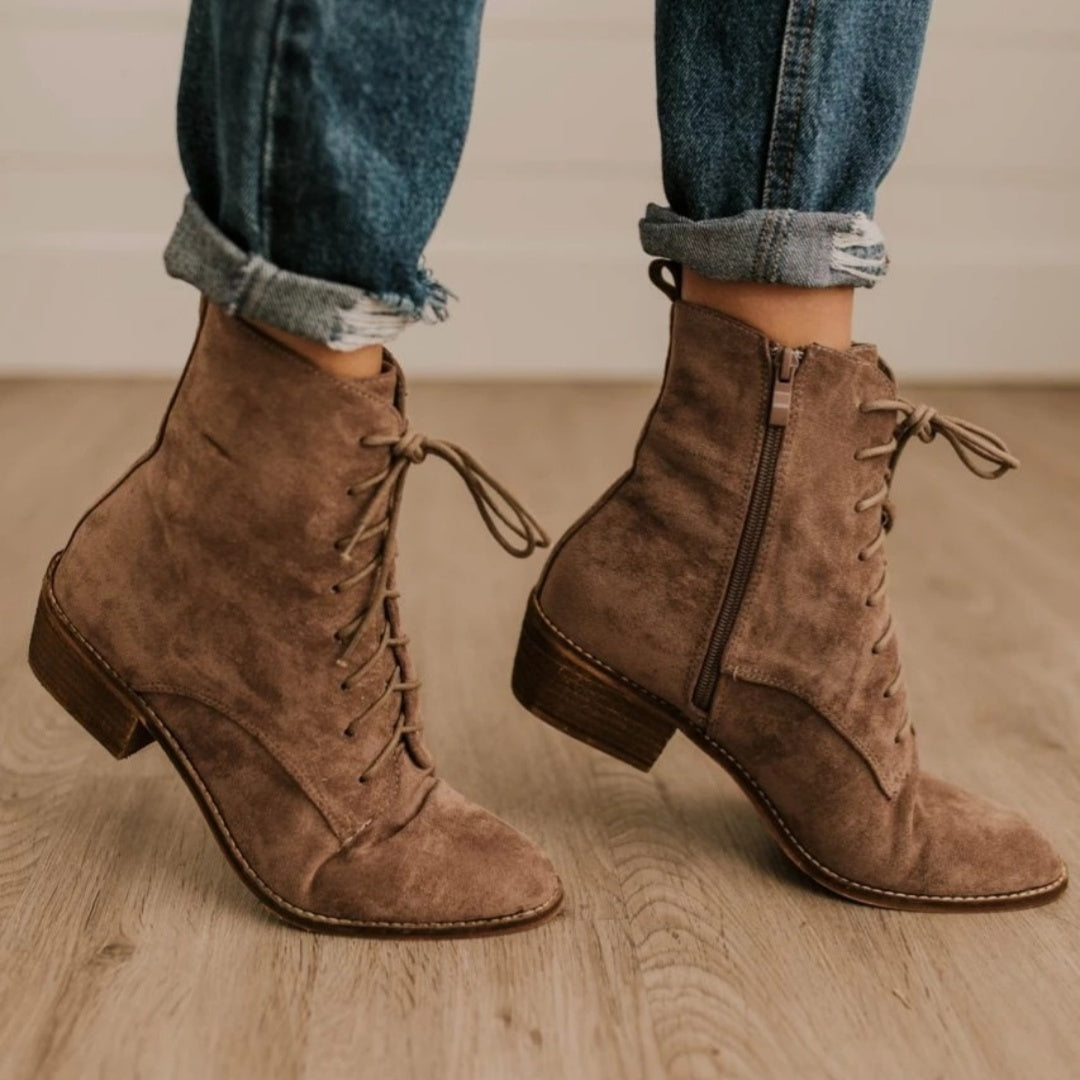 Botas femeninas de tacón cuadrado bajo de ocio de otoño e invierno