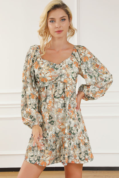 Mini-robe à imprimé floral et smockée au dos, manches bouffantes