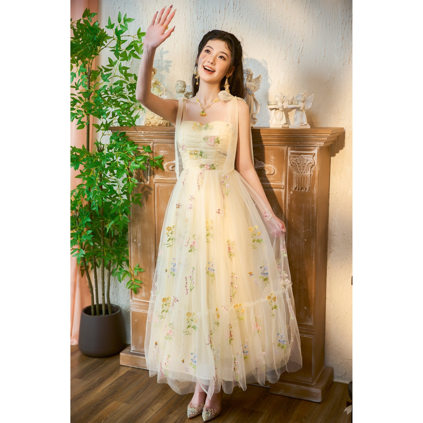 Light Yellow Embroidered Slim Fit Slimming Temperament Mesh Everyday Dress