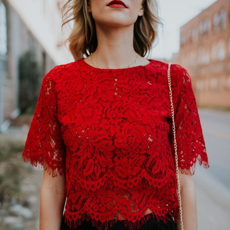 Chemise décontractée en dentelle pour femmes, vêtements à la mode pour dames