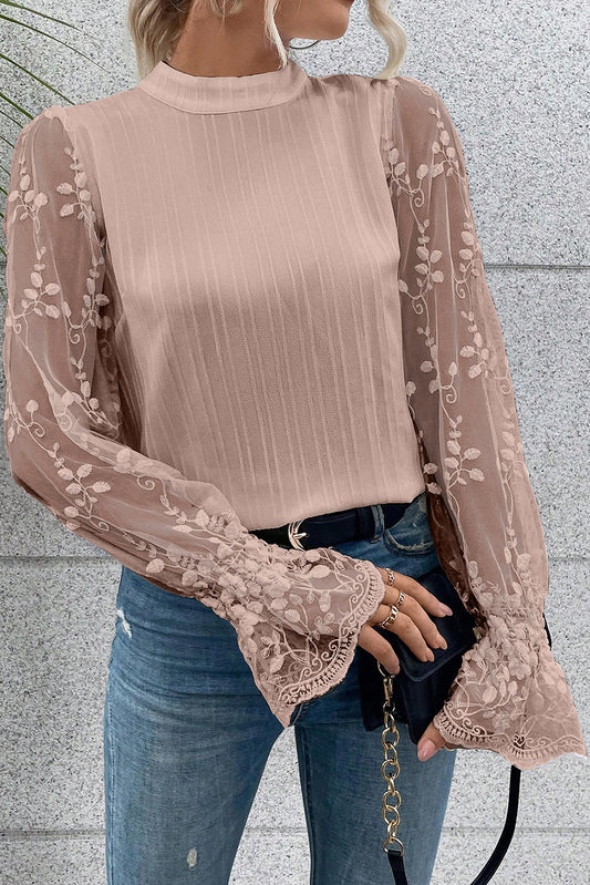 Blusa texturizada con cuello simulado y manga de encaje en contraste rosa albaricoque