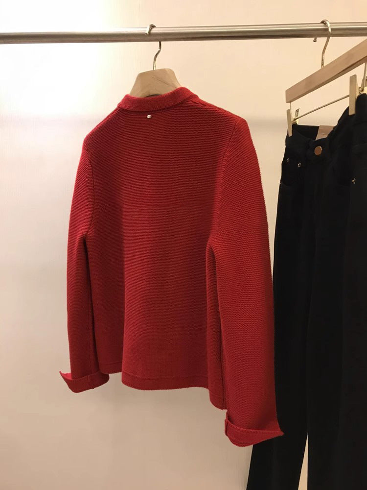 Suéter tipo cárdigan de punto con hebilla de estilo chino nuevo de color rojo chino para mujer