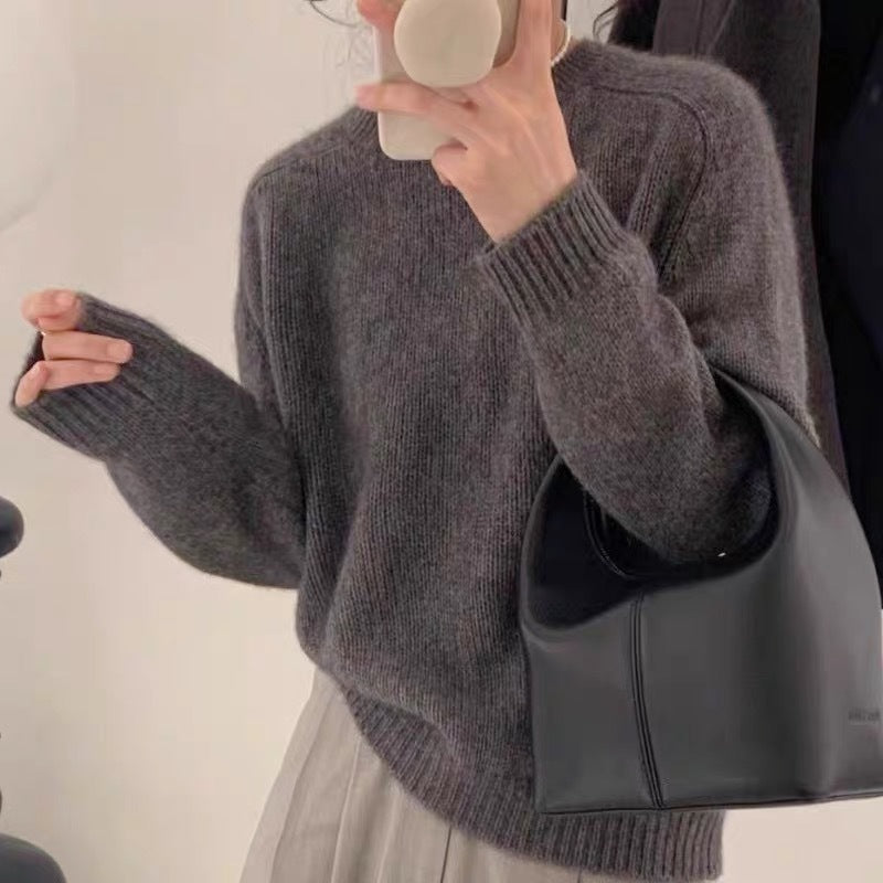 Women's Fashionable Loose Round Neck Pullover Wool Sweater