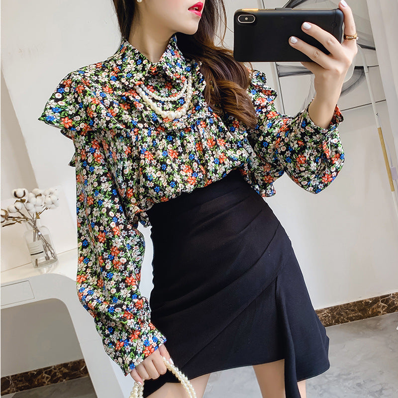 Camisa de gasa floral con cuello de muñeca Camisa con parte superior con volantes y cadena para mujer