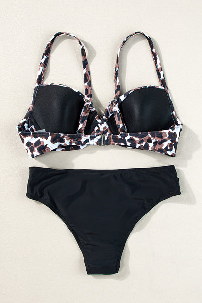 Conjunto de bikini de leopardo con busto retorcido