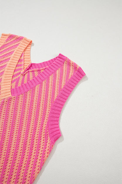 Gilet pull en tricot à chevrons contrasté rose fraise à col en V