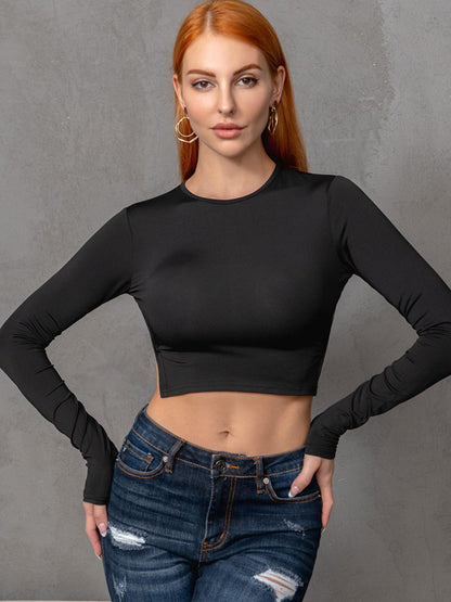 Blusa corta con cuello redondo y espalda descubierta con lazo