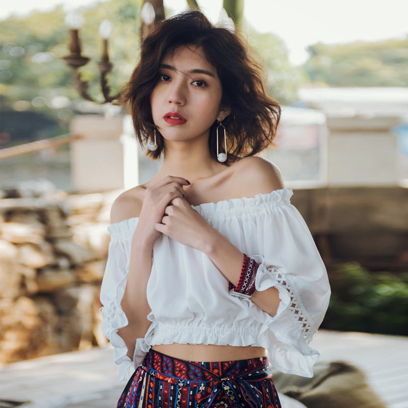 Camiseta blanca corta con mangas acampanadas de verano para mujer Top de playa