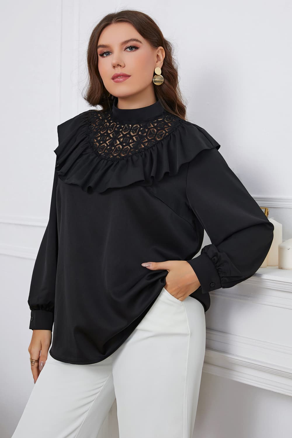 Melo Apparel Blusa con cuello simulado y ribete de volantes de talla grande