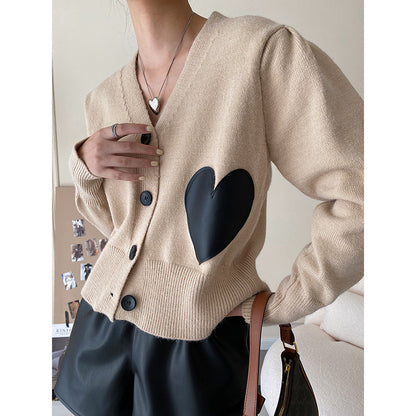 Contrasting Color Leather Label Big Love V-neck Knitted Cardigan