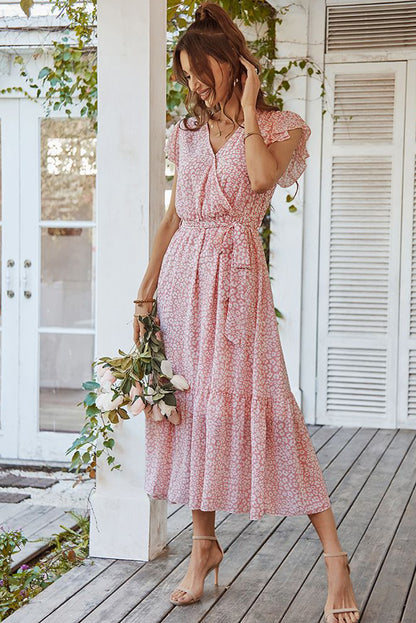 Vestido largo escalonado con manga con volantes y sobrepelliz de leopardo rosa