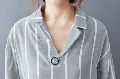 Loose And Slim Striped V-neck Long-sleeved Shirt