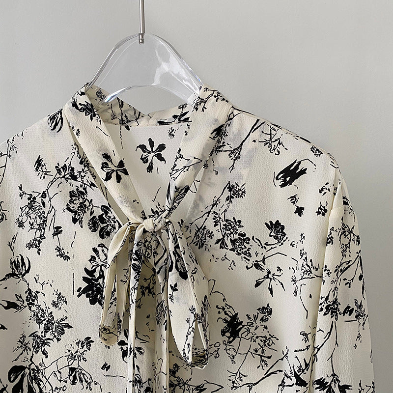 Chemise à manches longues avec haut mi-long à fleurs à encre