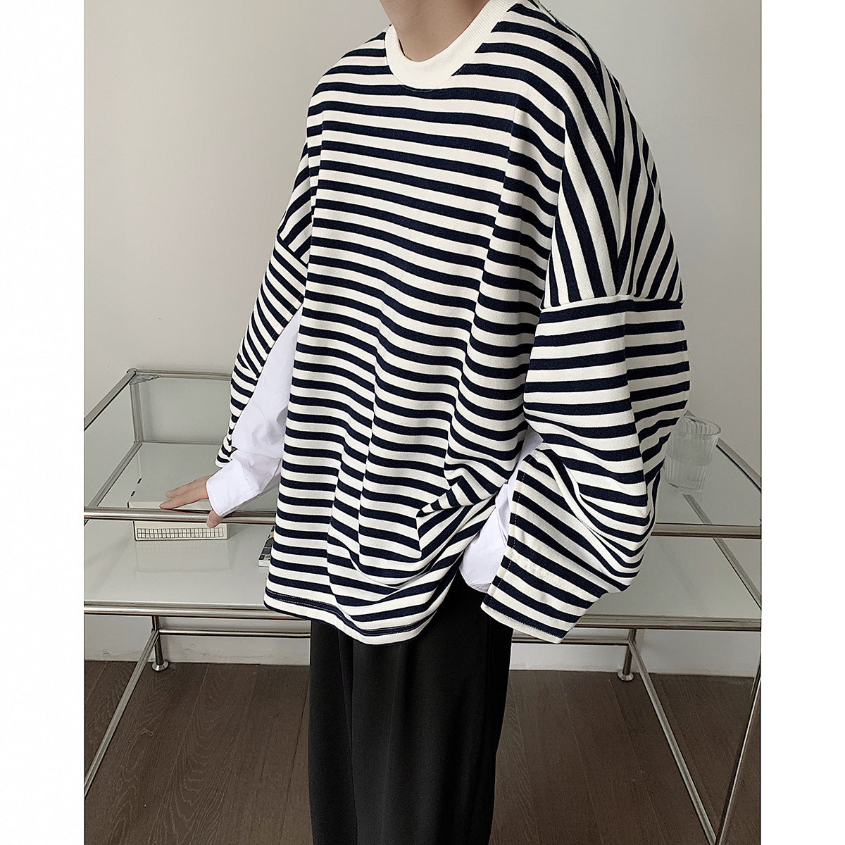 Design Fake Two-piece Contrast Color Stitching Sweater