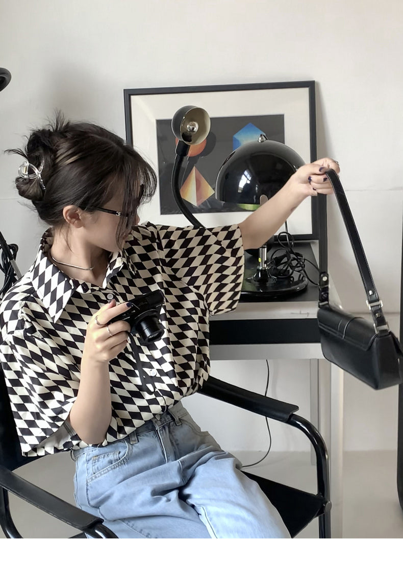 Camisa a cuadros en blanco y negro, camisa pequeña holgada con cuello POLO fino de manga corta para mujer