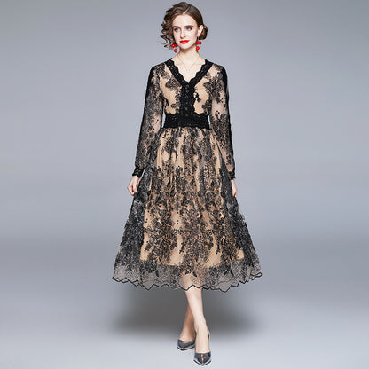 Women's Lace Lace V-neck Long Sleeved Mesh Dress