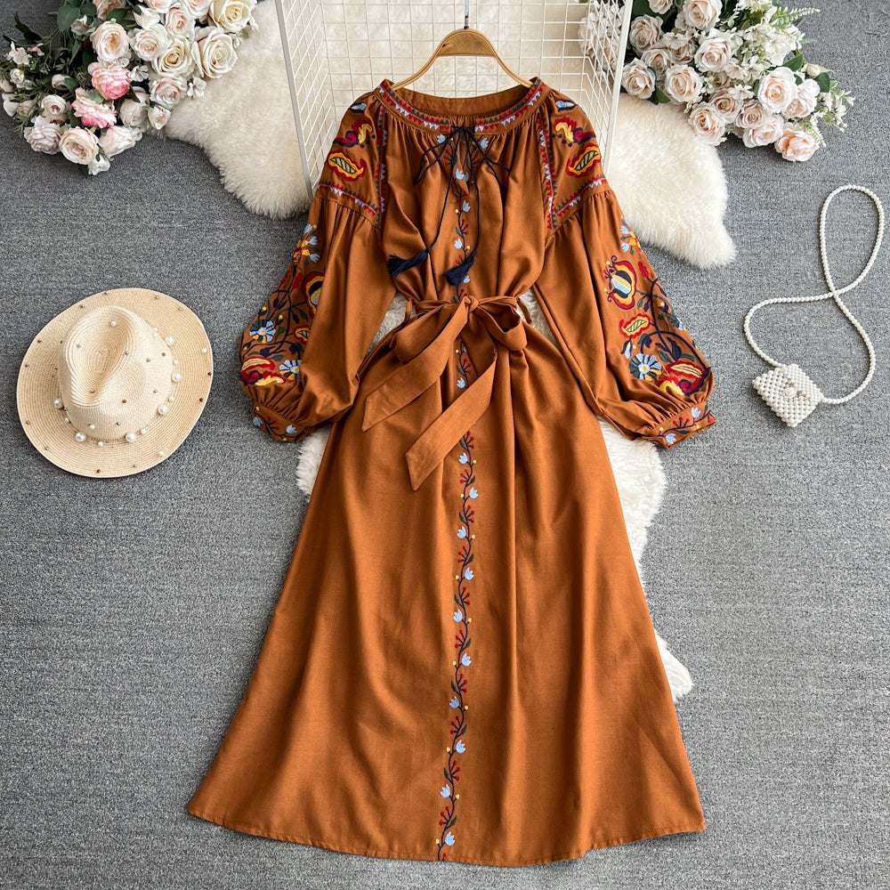 Retro Lantern Long Sleeve Embroidered Round Neck Dress