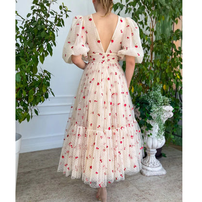 Robe de broderie personnalisée à la mode pour femmes